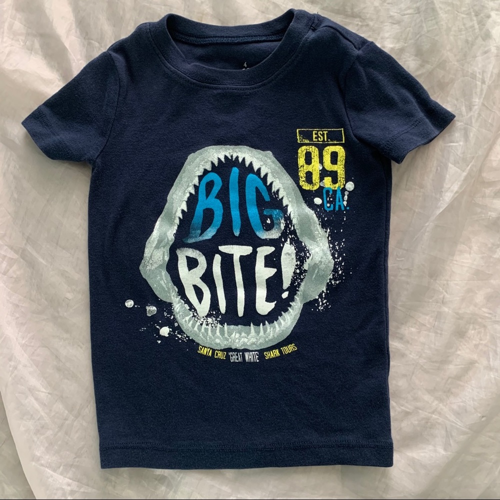 navy blue shark t-shirt